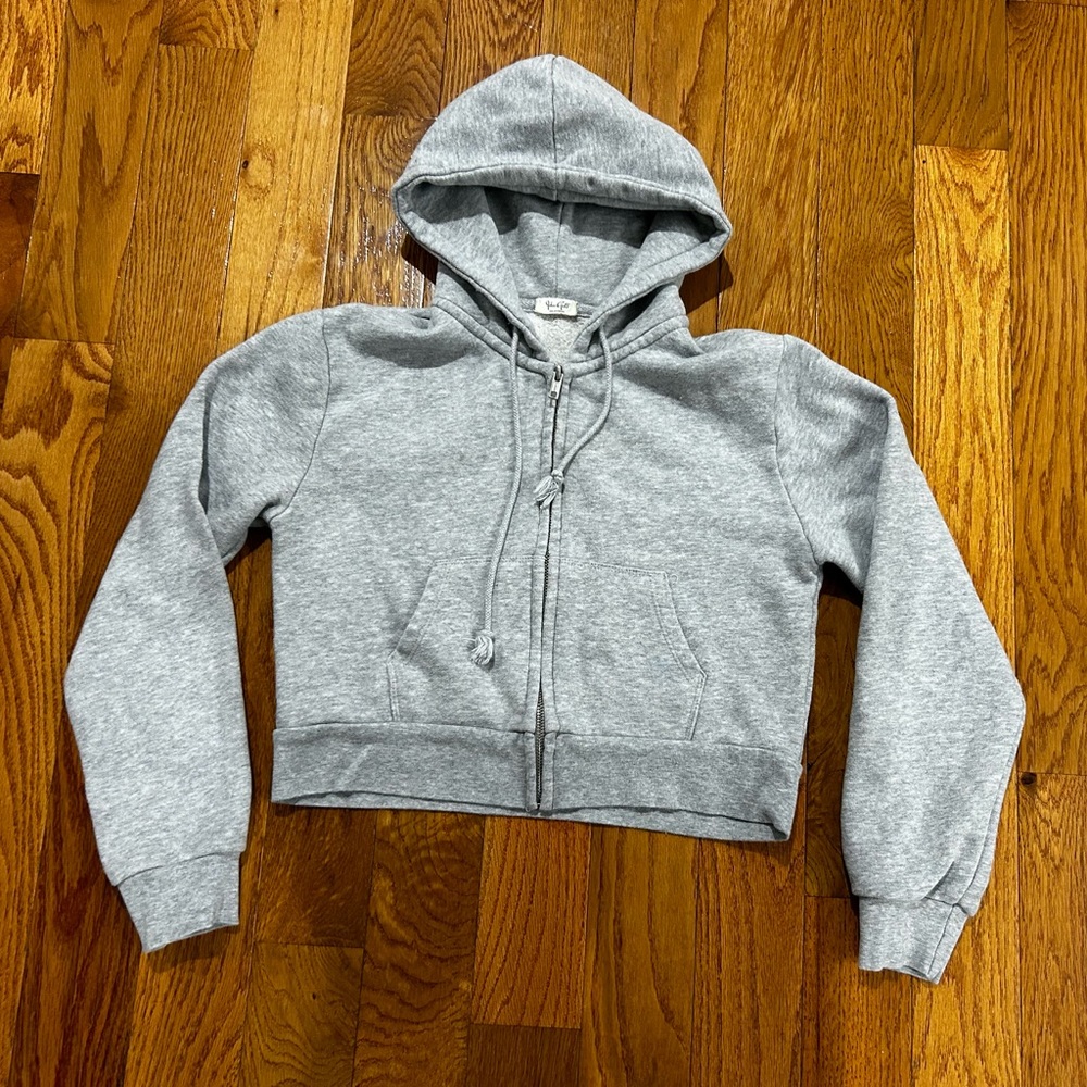 Brandy Melville Gray Cropped Zip-Up Hoodie - Picture 4 of 15